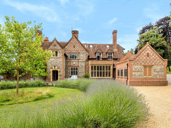 Higginson House in Marlow